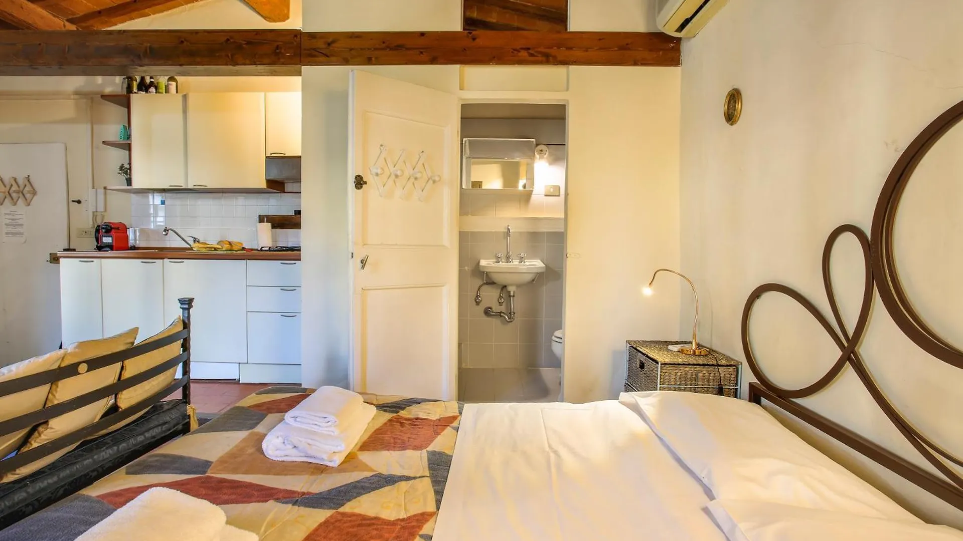 Appartamento La Torre di Dante Firenze 0*,  Italia
